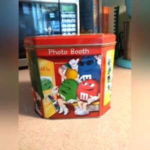 M&M's holiday photo booth tin